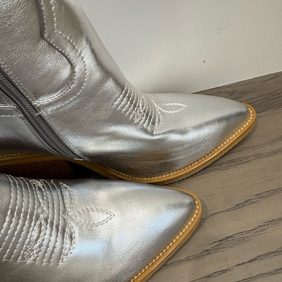 Metallic Western Knee High Cowgirl Boots Silver with Embroidery Women Size 7 & 6 - Picture 4 of 14